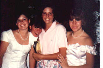 cindy862.jpg (11400 bytes)