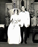 cindy_wed_tablephoto_06.JPG (9275 bytes)