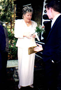 sheriwed30.JPG (20311 bytes)