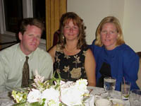 wedding_003_025f.jpg (8455 bytes)